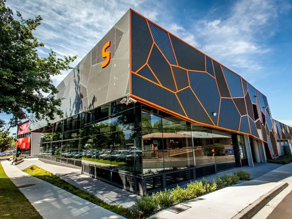 Photo of S building at a Federation University campus.