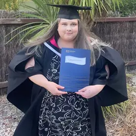 Photo of Lauren, Bachelor of Psychological Science (Honours) student.
